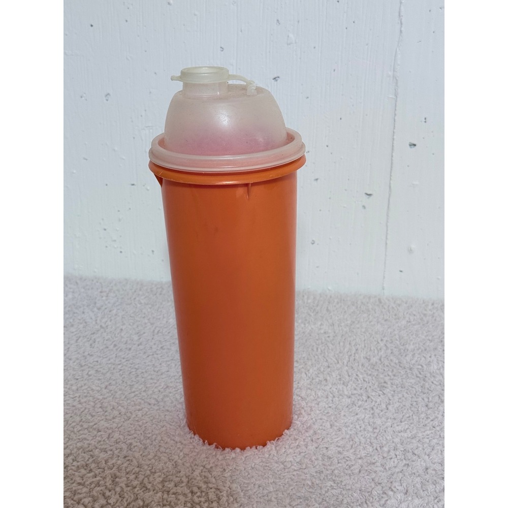 Vintage Tupperware Quick Shake Container 2 Cup 16oz Orange 252-9 Flip Top Lid